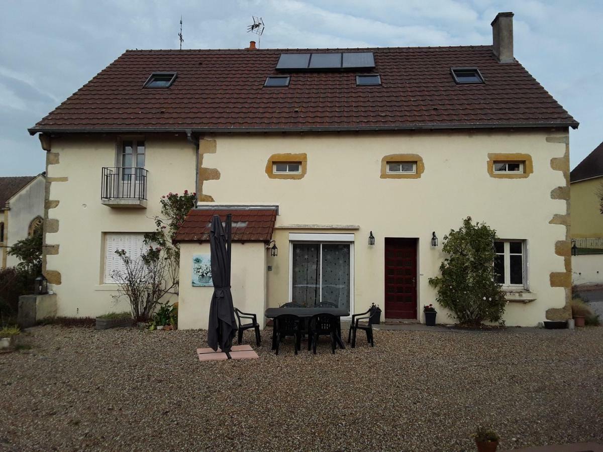 Escampette Hotel Saint-Aubin-en-Charollais Eksteriør billede