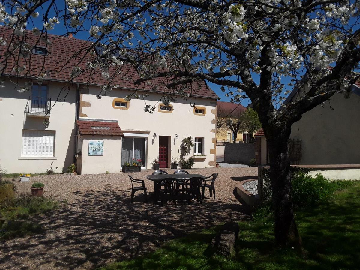Escampette Hotel Saint-Aubin-en-Charollais Eksteriør billede