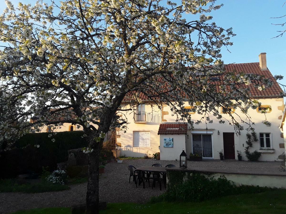 Escampette Hotel Saint-Aubin-en-Charollais Eksteriør billede